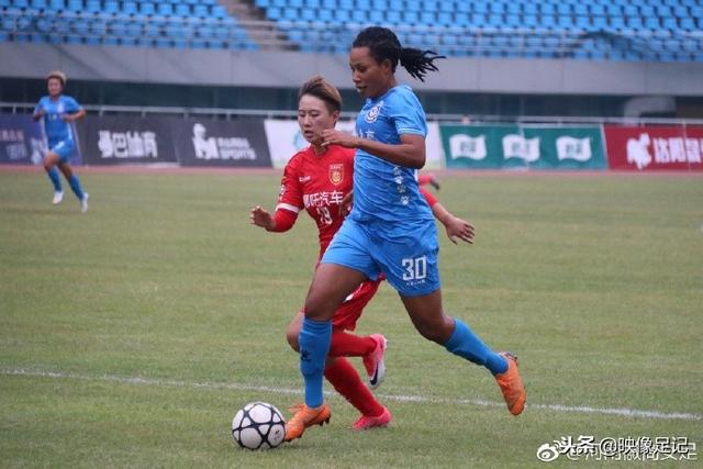 邵佳一调整见效 青岛西海岸五轮不败+进球数第一