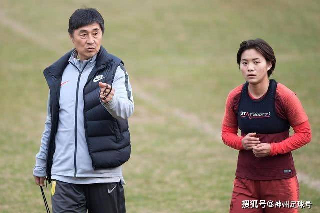 邵佳一调整见效 青岛西海岸五轮不败+进球数第一